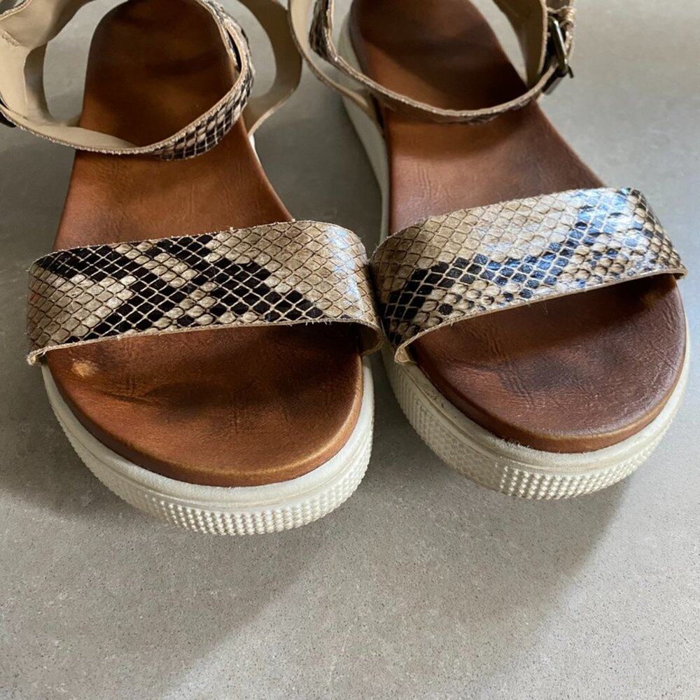 MIA Melvina Faux Snakeskin Strappy Sandal sz 9 - Picture 7 of 9